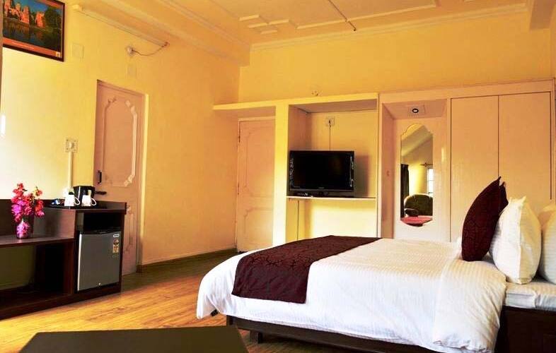 UNA Comfort Dee Jay, Pragpur 3